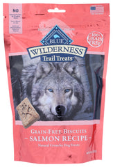 BLUE BUFFALO: Wilderness Trail Treats Dog Treat Salmon Biscuits, 10 oz